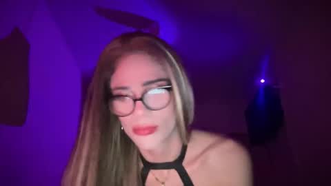 Snapshot of sexyvalerynsx chatting on 06-04-26, 09:54 Valsexxx91 online show from 06-04-26, 09:54