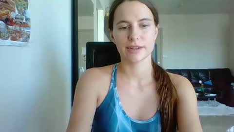 Snapshot of sexyviolettcat chatting on 03-18-26, 03:09 Victory online show from 03-18-26, 03:09