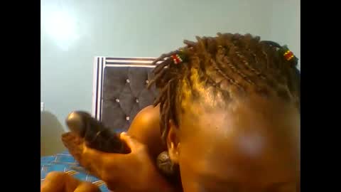 Snapshot of sexyvivy chatting on 01-30-25, 08:32 VIVIAN online show from 01-30-25, 08:32