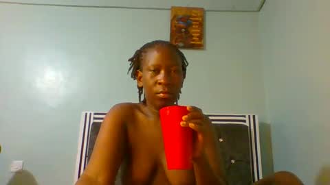 Snapshot of sexyvivy chatting on 02-04-25, 07:18 VIVIAN online show from 02-04-25, 07:18