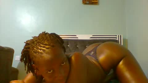 Snapshot of sexyvivy chatting on 02-08-25, 09:56 VIVIAN online show from 02-08-25, 09:56