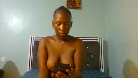 Snapshot of sexyvivy chatting on 02-11-25, 07:02 VIVIAN online show from 02-11-25, 07:02