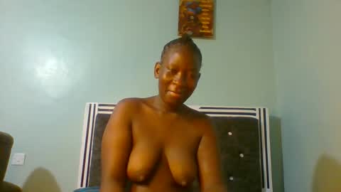 Snapshot of sexyvivy chatting on 02-18-25, 06:48 VIVIAN online show from 02-18-25, 06:48