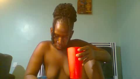 Snapshot of sexyvivy chatting on 03-04-25, 07:51 VIVIAN online show from 03-04-25, 07:51