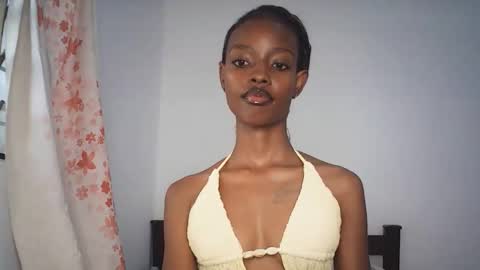 Snapshot of sexyzuriel chatting on 02-16-26, 04:41 sexyzuriel online show from 02-16-26, 04:41