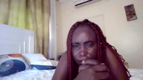 Snapshot of sezy_cathy2 chatting on 05-20-26, 06:30 sezy_cathy2 online show from 05-20-26, 06:30