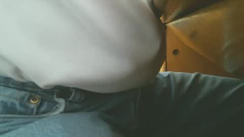 Snapshot of sflgentlman chatting on 04-07-26, 07:36 Bruce online show from 04-07-26, 07:36