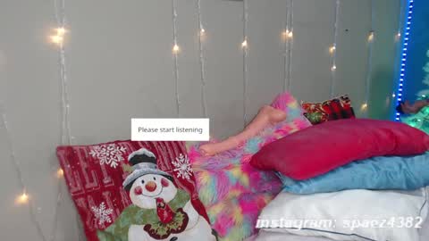 Snapshot of shadia_squirt chatting on 12-19-24, 10:56 shadia online show from 12-19-24, 10:56