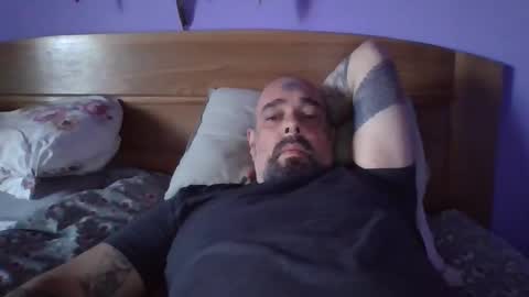 Snapshot of shadinray chatting on 11-01-25, 02:08 shadinray online show from 11-01-25, 02:08