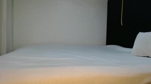 Snapshot of shadow_sweet chatting on 05-20-26, 12:11 Shadow online show from 05-20-26, 12:11