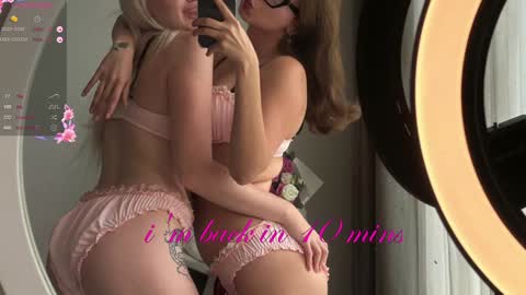 Sindy and Nancy  Next stream 1 December  online show from 12-27-24, 07:08