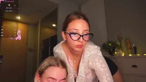 Sindy and Nancy  Next stream 1 December  online show from 01-14-25, 05:19