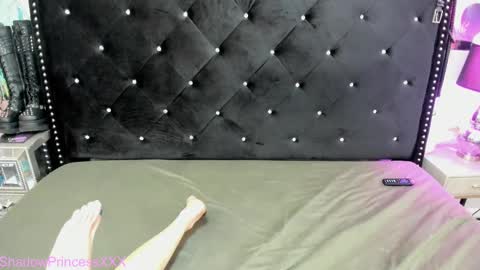 shadowprincessxxx online show from 02-14-25, 09:56
