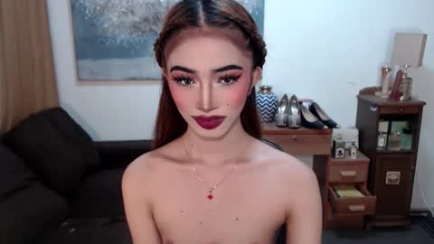 Snapshot of shaina_cummer chatting on 02-08-26, 11:08 shaina online show from 02-08-26, 11:08