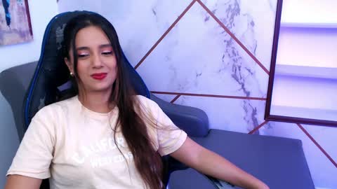Snapshot of shairajaramillo chatting on 04-29-26, 08:15 Shaira online show from 04-29-26, 08:15