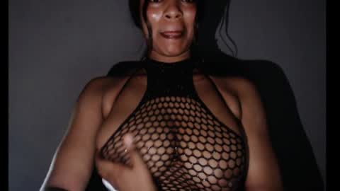 Snapshot of shallie_x chatting on 05-25-26, 03:51 ESTHER online show from 05-25-26, 03:51