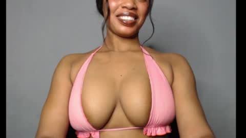 Snapshot of shallie_x chatting on 05-27-26, 04:15 ESTHER online show from 05-27-26, 04:15