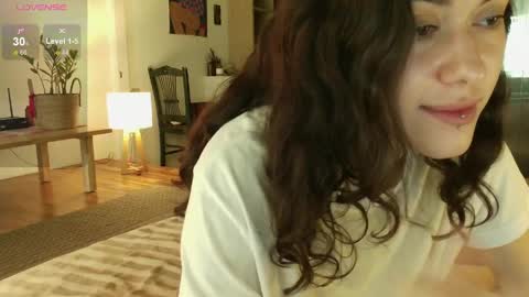 Snapshot of shamahasla chatting on 05-28-26, 01:47 Sade online show from 05-28-26, 01:47