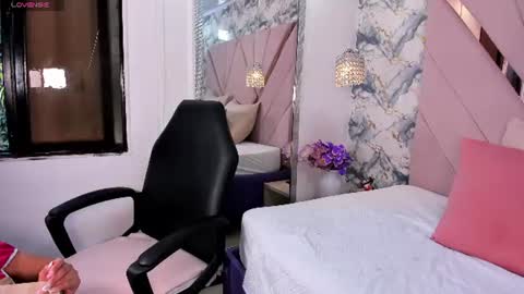 Shamara Thomson online show from 06-16-26, 10:23