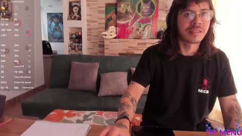 Snapshot of shamelesss_ chatting on 10-27-25, 02:54 shamelesss_ online show from 10-27-25, 02:54