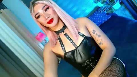 MISS SHANE online show from 09-10-25, 05:24