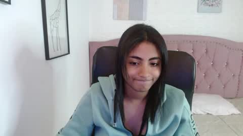 shanelle online show from 10-20-25, 03:18