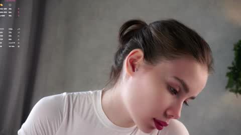 Emmy online show from 03-31-26, 01:18