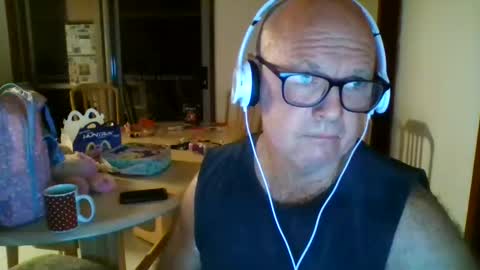 shaneo781570 online show from 04-10-26, 06:23