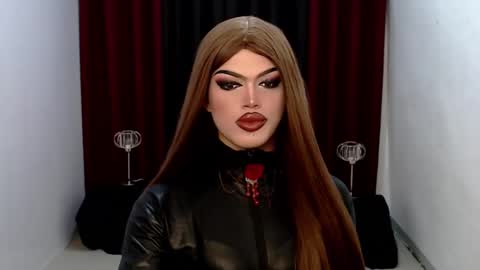 Snapshot of shanex01 chatting on 12-30-24, 12:11 Shane X online show from 12-30-24, 12:11