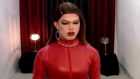 Snapshot of shanex01 chatting on 02-06-25, 02:00 Shane X online show from 02-06-25, 02:00