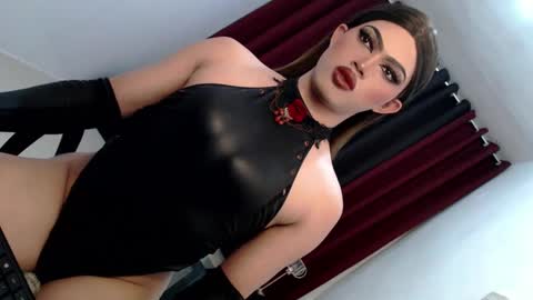 Snapshot of shanex01 chatting on 02-19-25, 12:22 Shane X online show from 02-19-25, 12:22