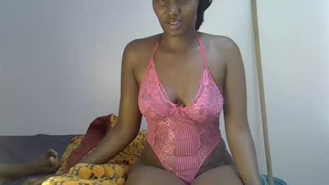 Snapshot of shanizzz chatting on 04-20-26, 08:54 shanizz online show from 04-20-26, 08:54