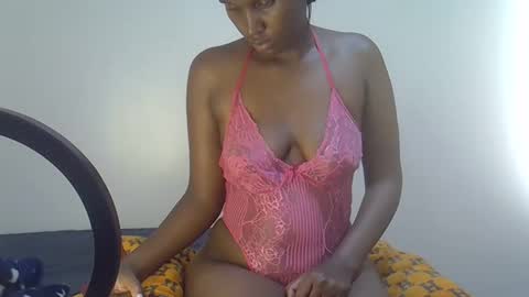 Snapshot of shanizzz chatting on 04-23-26, 06:43 shanizz online show from 04-23-26, 06:43