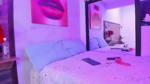 Snapshot of shannawells chatting on 07-16-26, 12:22 shannawells online show from 07-16-26, 12:22