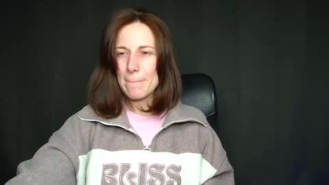 Shannen online show from 01-17-26, 02:11