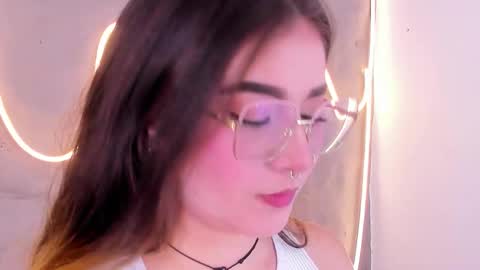 Shanntal  online show from 03-12-26, 07:42