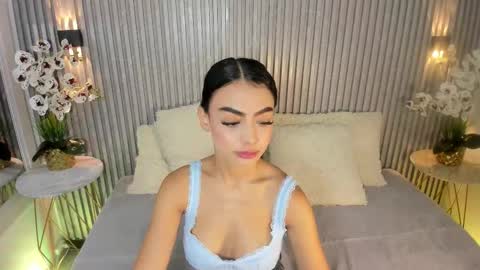 SHANON online show from 10-25-25, 06:13