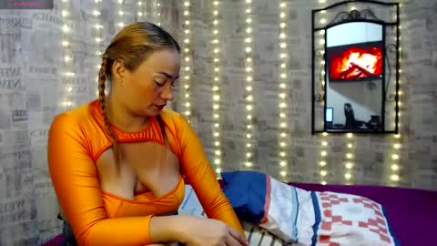 Snapshot of shantal240637 chatting on 12-14-24, 01:38 Sebastian and Tequila online show from 12-14-24, 01:38