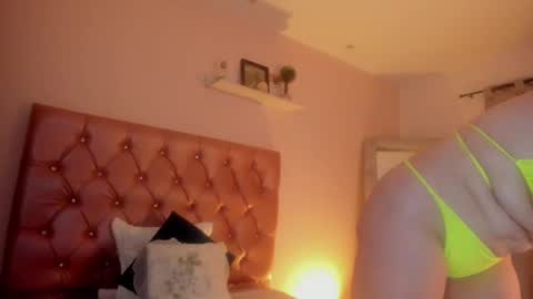 shantal_cruz1 online show from 03-22-26, 03:43