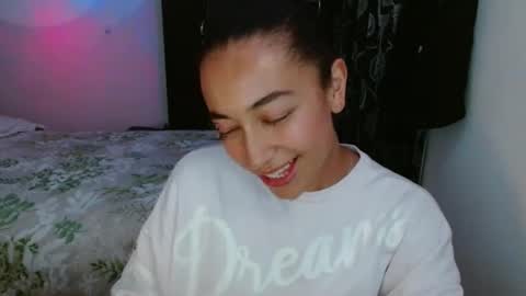 shantal_d01 online show from 09-23-25, 01:41