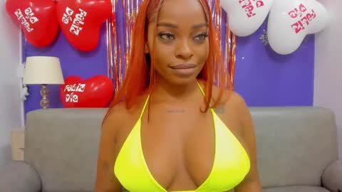 Shantal online show from 02-12-26, 07:53