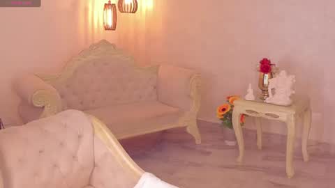 Snapshot of shantallknowless chatting on 07-03-26, 02:23 ShantallKnowles online show from 07-03-26, 02:23