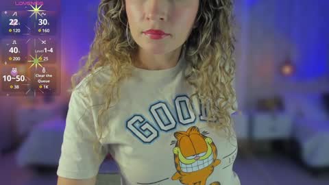 Snapshot of shantalll__ chatting on 02-07-25, 11:12 Shantal online show from 02-07-25, 11:12