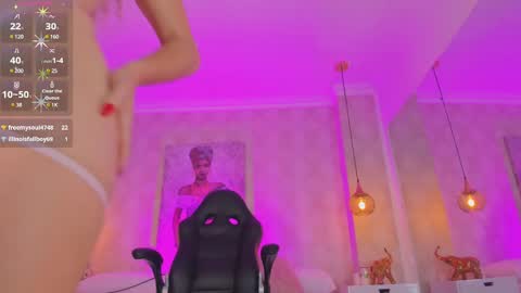 Snapshot of shantalll__ chatting on 02-26-25, 01:52 Shantal online show from 02-26-25, 01:52