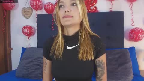 shantallvegga1 online show from 02-16-26, 12:12