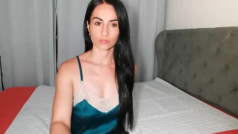 Snapshot of shantalxxx67 chatting on 03-12-25, 02:20 shantal online show from 03-12-25, 02:20