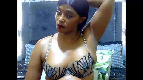 Snapshot of shany922 chatting on 02-09-25, 01:46 shany922 online show from 02-09-25, 01:46