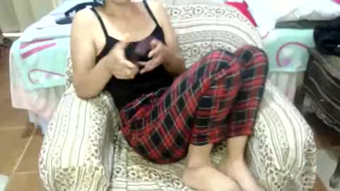Snapshot of shanyflores5 chatting on 04-23-26, 12:04 shanyflores5 online show from 04-23-26, 12:04