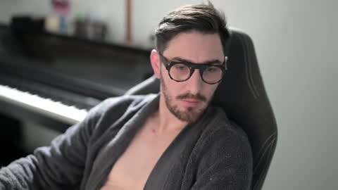 frenchy boy online show from 11-11-25, 09:42