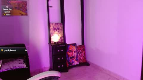 sharaross1 online show from 11-11-25, 05:29